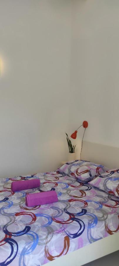 Sea Breeze Apartments With Private Beach And Boat Anchorage Stara Novalja Exterior foto