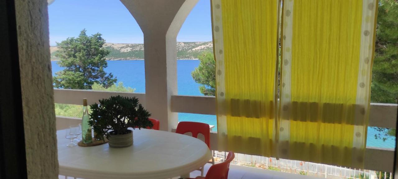 Sea Breeze Apartments With Private Beach And Boat Anchorage Stara Novalja Exterior foto